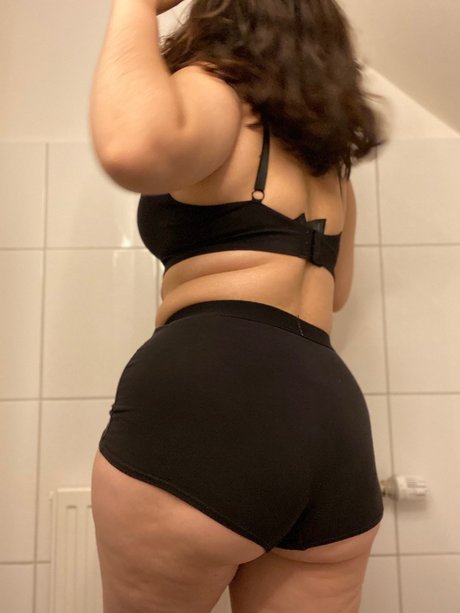 Lunia_ nudes pornstar picture