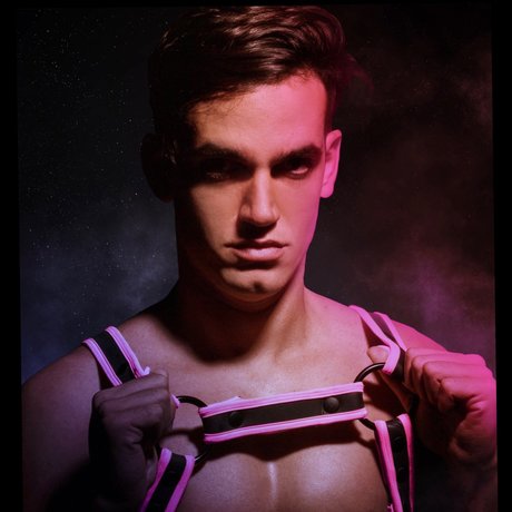 Luke Taylor model perfect images