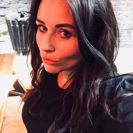 u9545484 hot actress picture