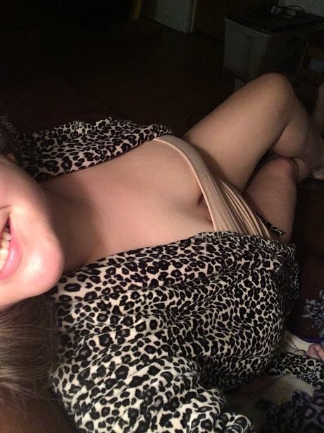 Lady JE hd actress image