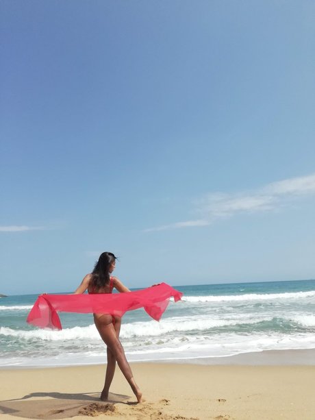 Marianna free star hot picture