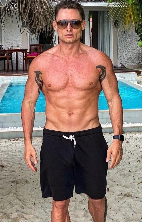 MarcelloBravo free actress pics