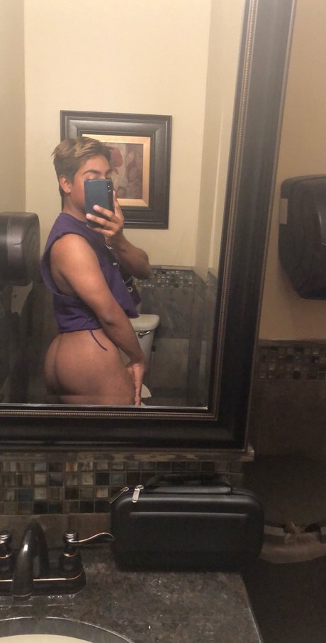 Pink Makanui perfect pornstar pics