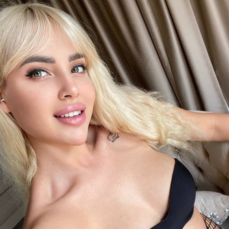 MelissaQueen star hot gallery