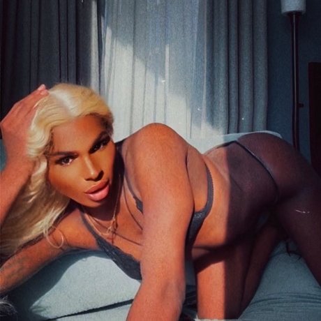 Meemez adult actress photos