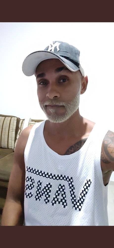 MaxPutoKarioca best model images