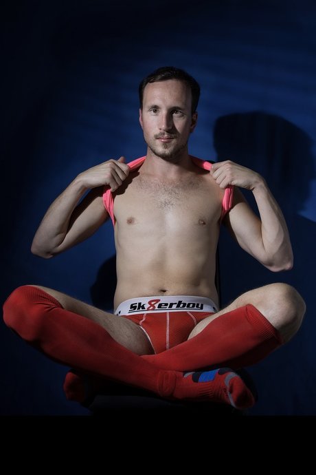 Max Angel naked star gallery