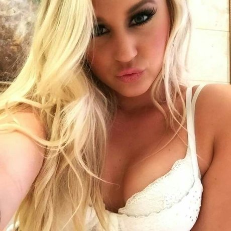 Mask me up star porn photos