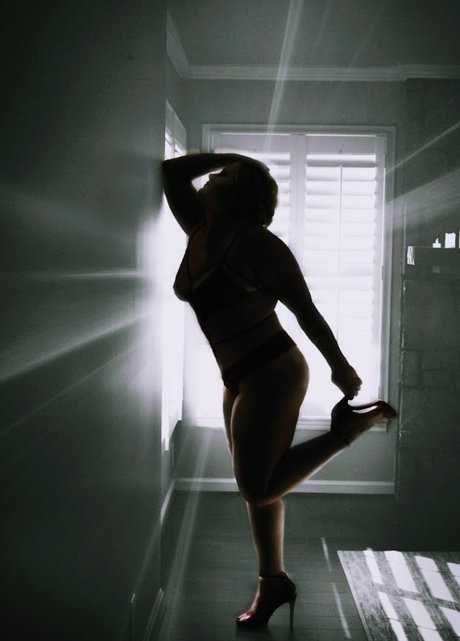 _MaskedBooty naked star photos