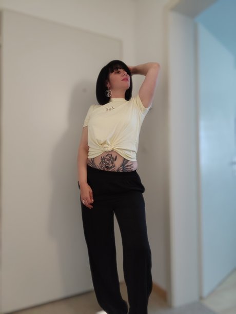 Marymary hd model picture