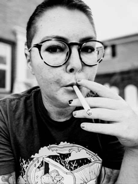 Mirror Remains nude model photo