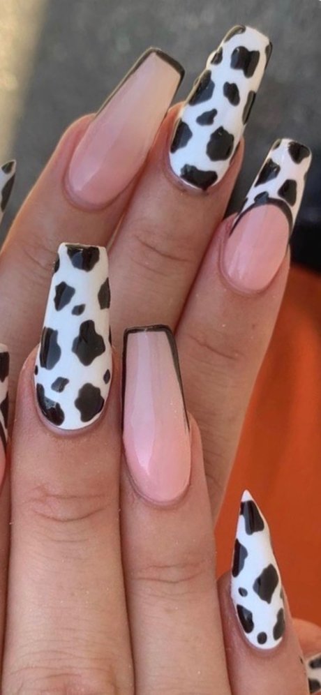 Milky Mommies naked star image