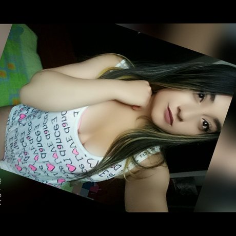 Auris nice actress image