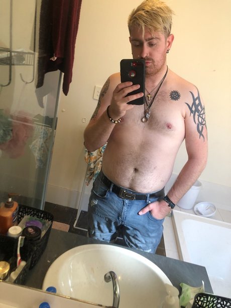 white shemale onlyfans free picture