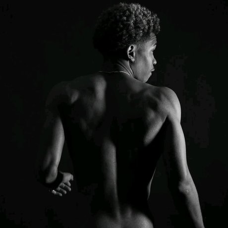 Miketrillaa model art images