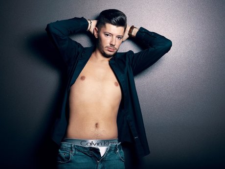 Mike Steel Free naked model pics