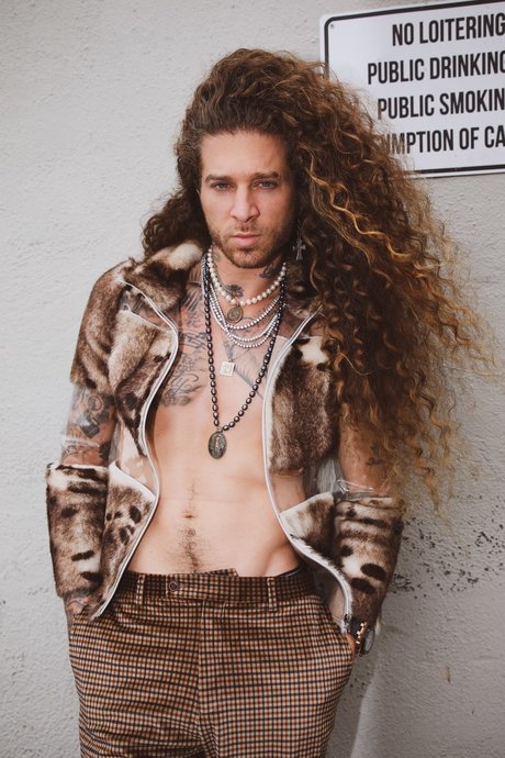 Micky Munday star adult pic