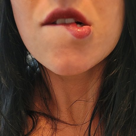 Mian Elea star sexy photos