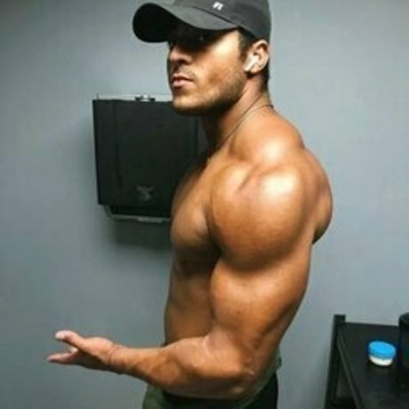 Dienes Carbine model sexy pictures