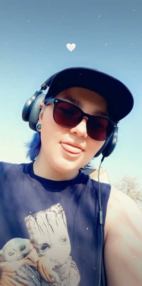 Ambrose Moose free pornstar picture