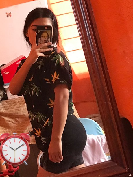 Monsee hot star photo