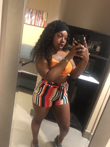 Meyah Batiste model adult pics