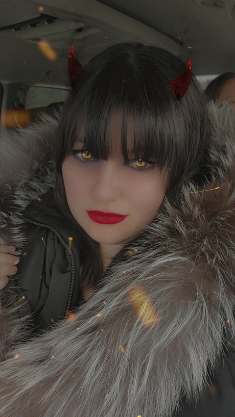 MissQueenDevil nice star photo