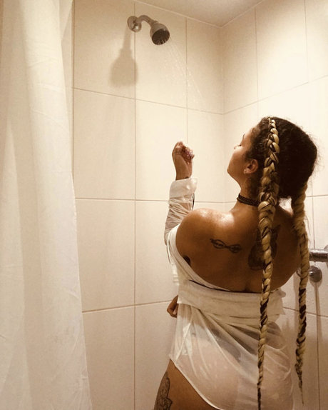 MissCheekyT 21 star exclusive galleries