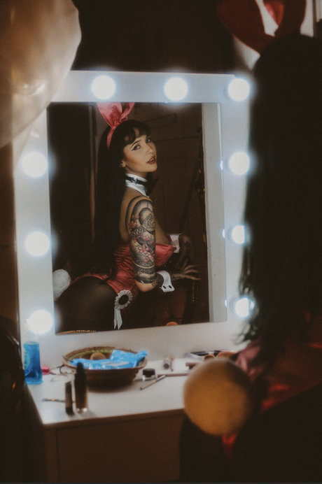 queen of the whor s star top pic