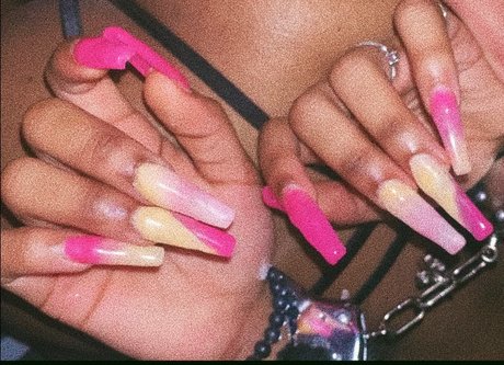 Miss Pinkiee star perfect img