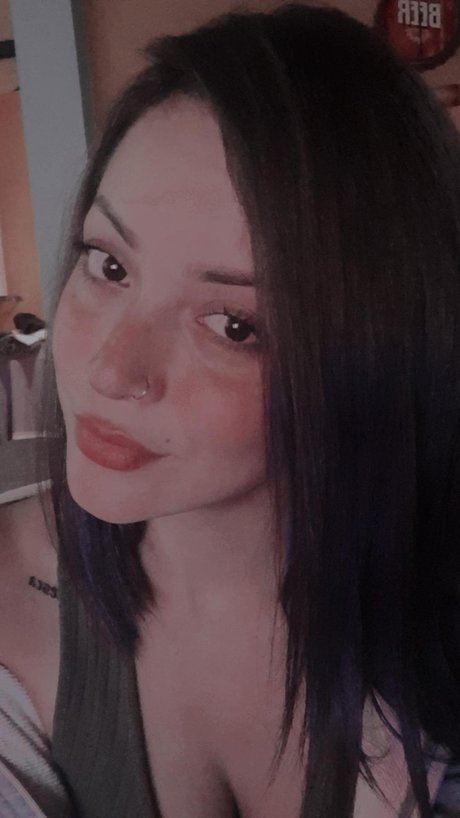 naiu nude actress gallery