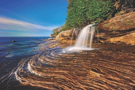 trapanese doll beautiful model pic