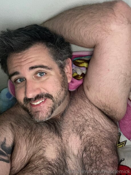 MuscleMick model naked galleries