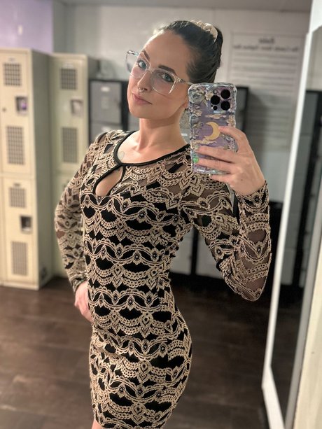 Munkylove666 beautiful actress photo