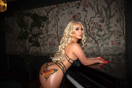 Mulani Butterfly VIP hot pornstar pic