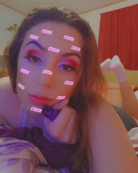 Mollyy Bandzz_ naked star image