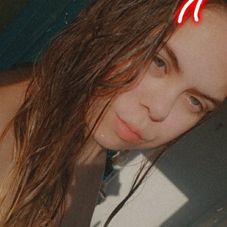 Emma Lee top actress picture