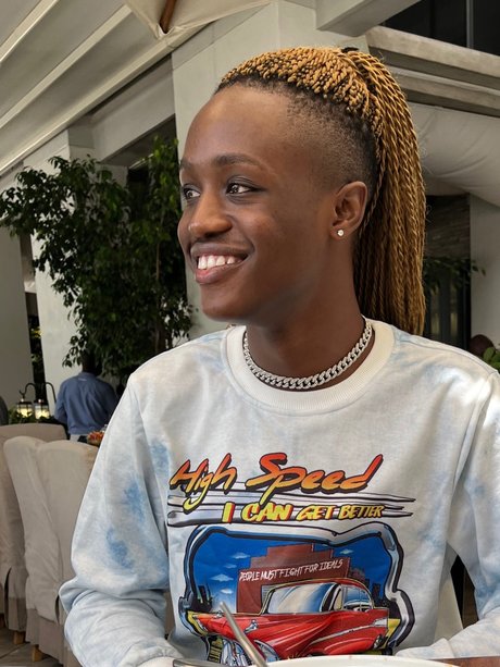 Sima Nevhuhulwi model nude picture