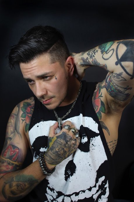 Neil Diemond sexy pornstar picture