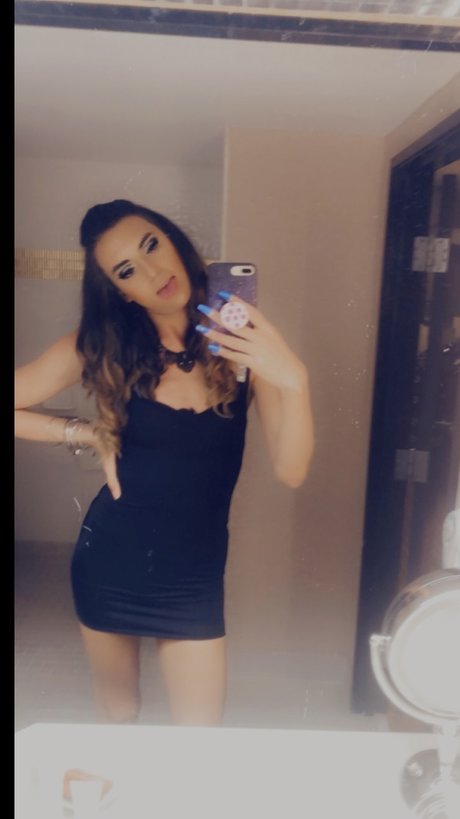 Khloe Estrella star porn images