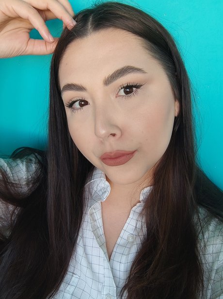 natalyi adult actress pics