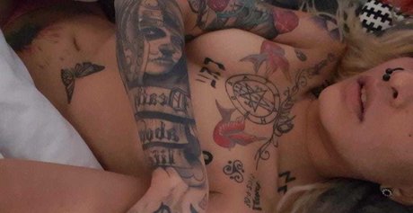 NanitaKohakuExplicitAlbum model naked picture