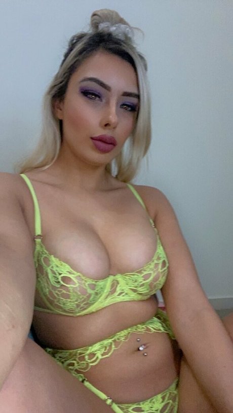 ratchetbrat model porn images