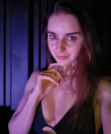 Loserfruit hot model pics
