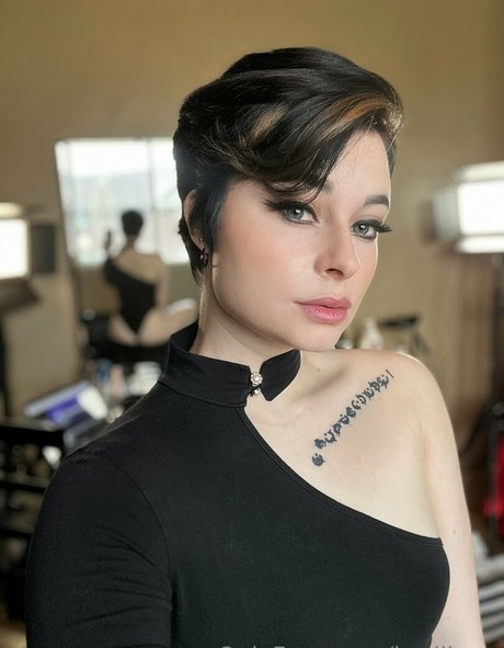 Harlihero pornstar hd pic