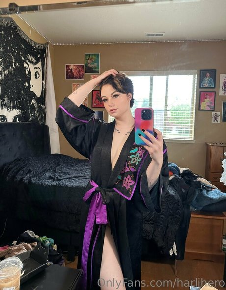 Harlihero art model gallery