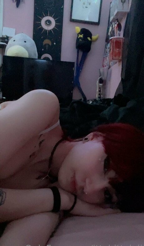 ittybittyloli exclusive star image