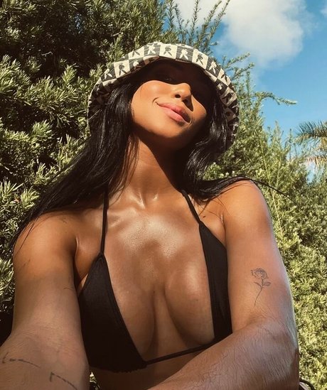 Arianny Negron model sexy galleries