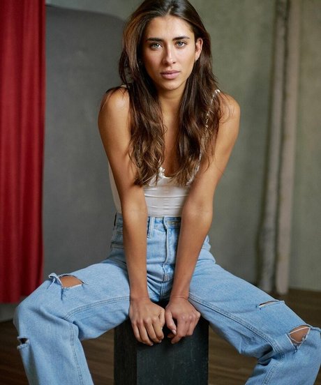 Gina Llebaria pornstar erotic pictures