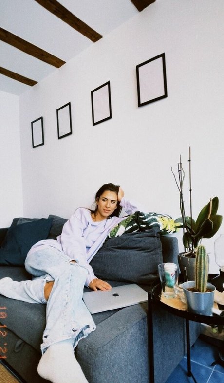 Gina Llebaria pornstar exclusive pics